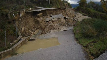 Difesa suolo, Cosenza: "da Autorità di Bacino Campania Centrale via libera a quattro interventi per 17 milioni di euro"